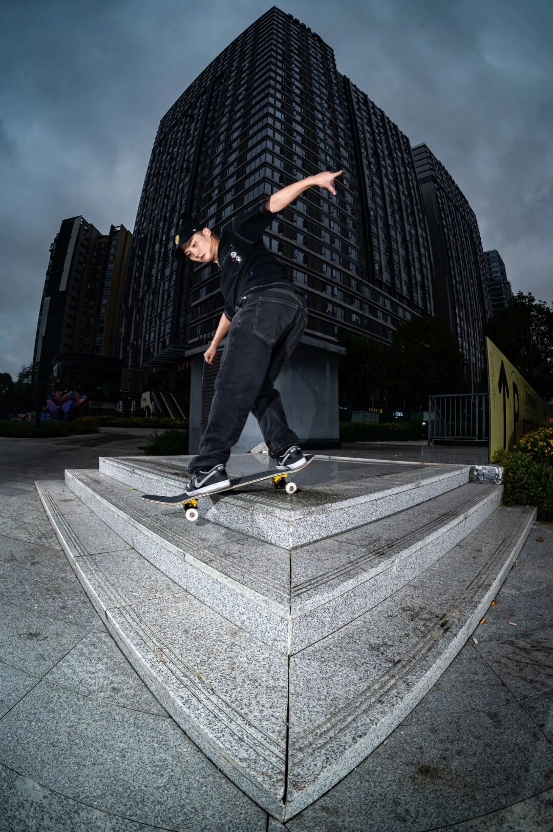 为什么现在赞助/职业滑手的竞品意识越来越淡了？-MadFuture 疯未来