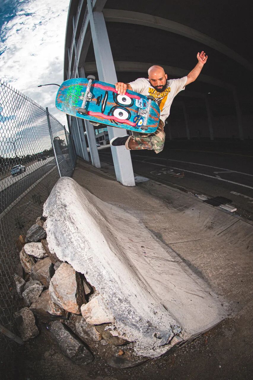 滑板市场低迷卖不动？靠着蛋板和老滑手逆市卖爆的滑板品牌｜专访Mark Foster-MadFuture 疯未来