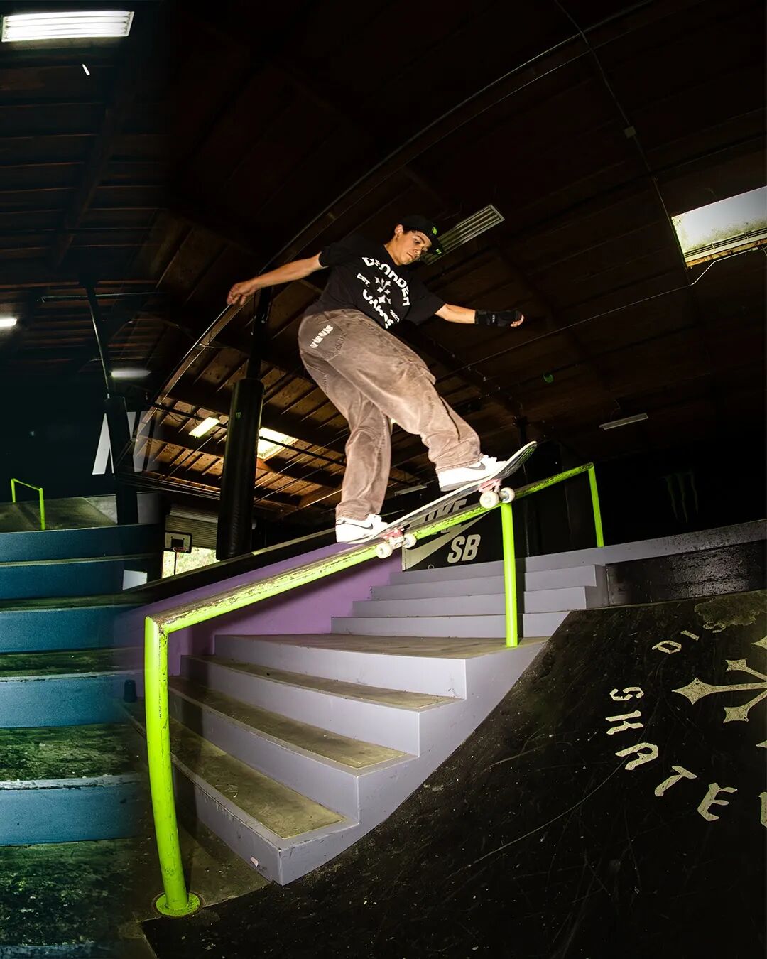 摔裂头骨后劝人戴头盔，自己却坚持不戴: Nyjah为何如此"双标"？-MadFuture 疯未来