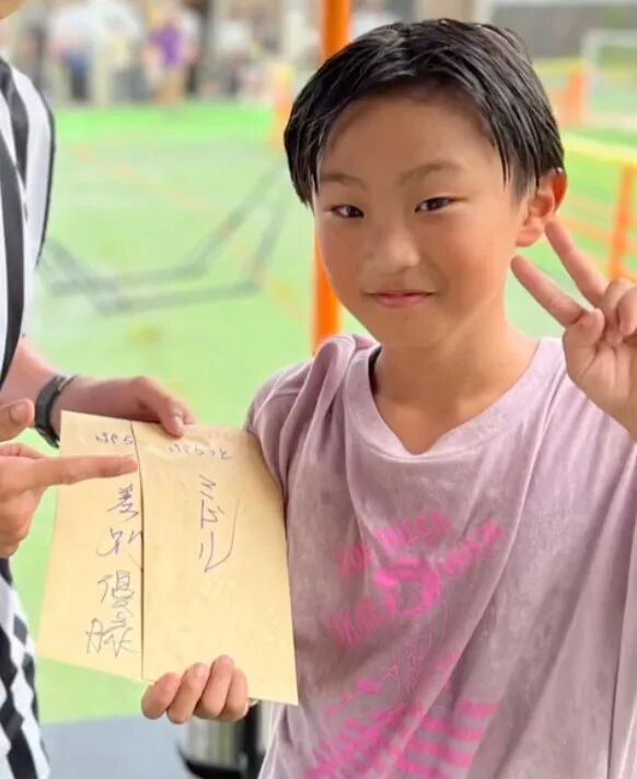 六年级滑板摄影师Ibuki第二部作品"illmatic"：最后一次以小学生身份出镜-MadFuture 疯未来