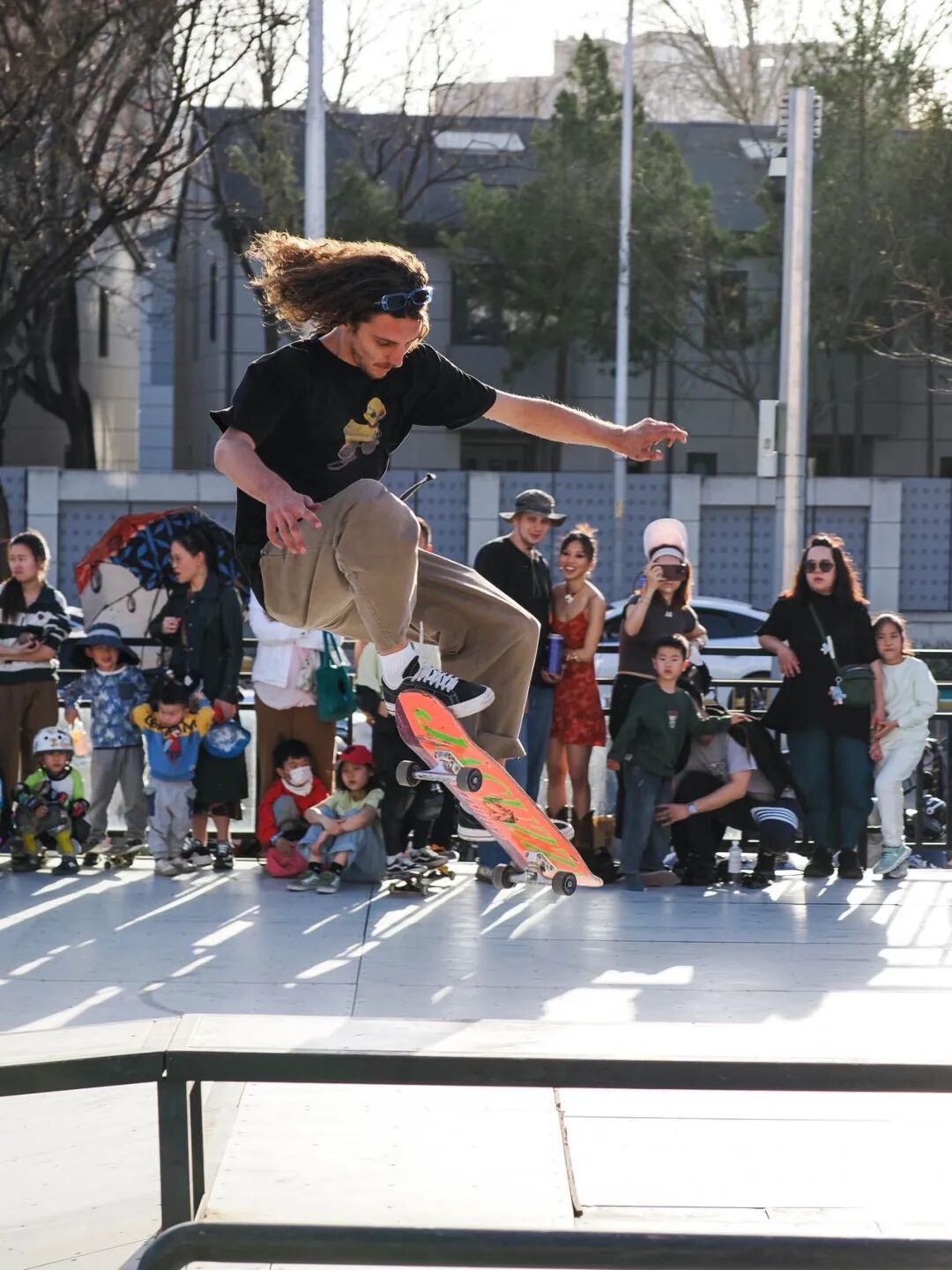 Jacuzzi"被蛇咬"嗨翻天, "假裤子"滑板队北京首站火力全开！-MadFuture 疯未来