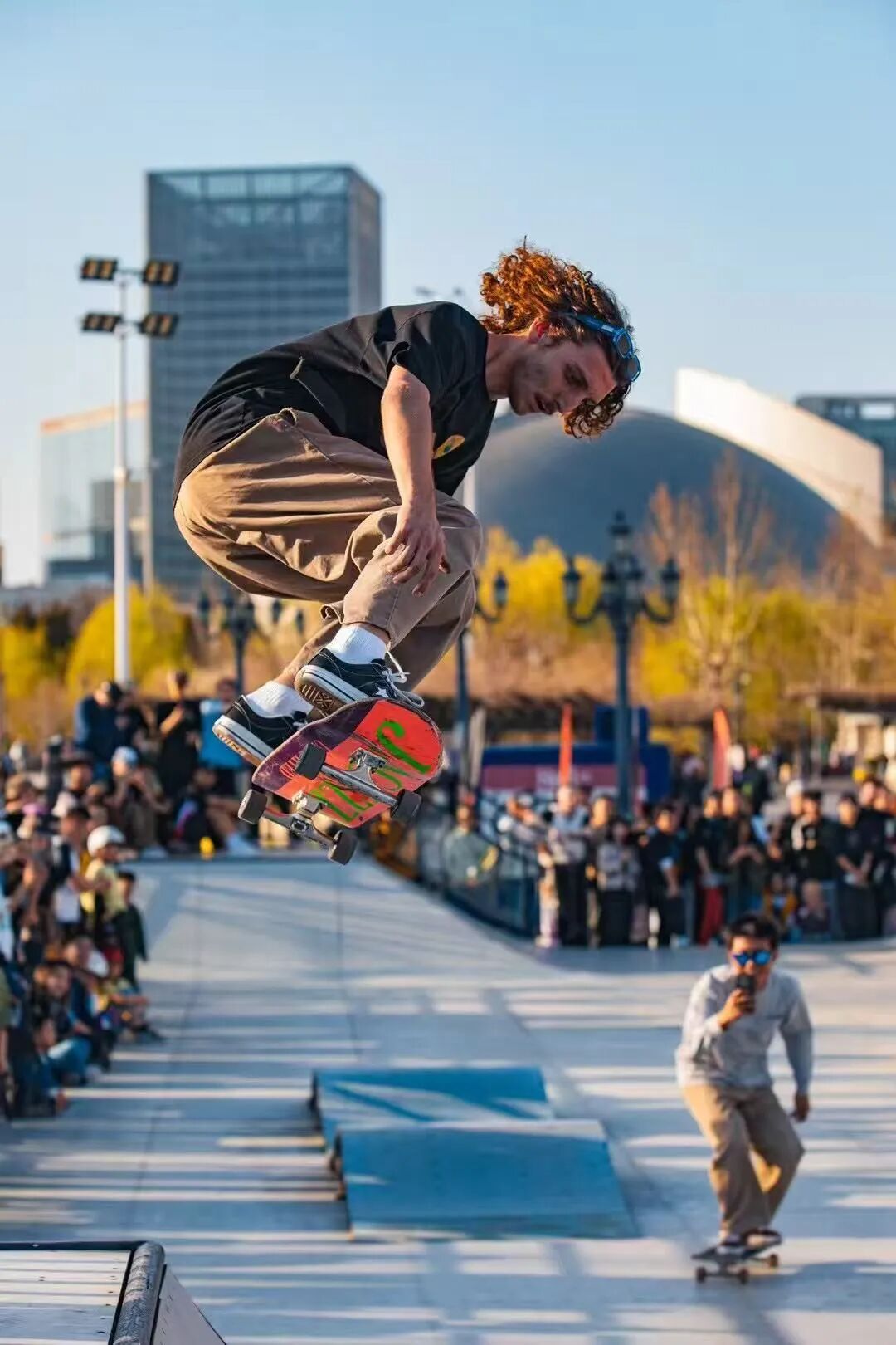 Jacuzzi"被蛇咬"嗨翻天, "假裤子"滑板队北京首站火力全开！-MadFuture 疯未来