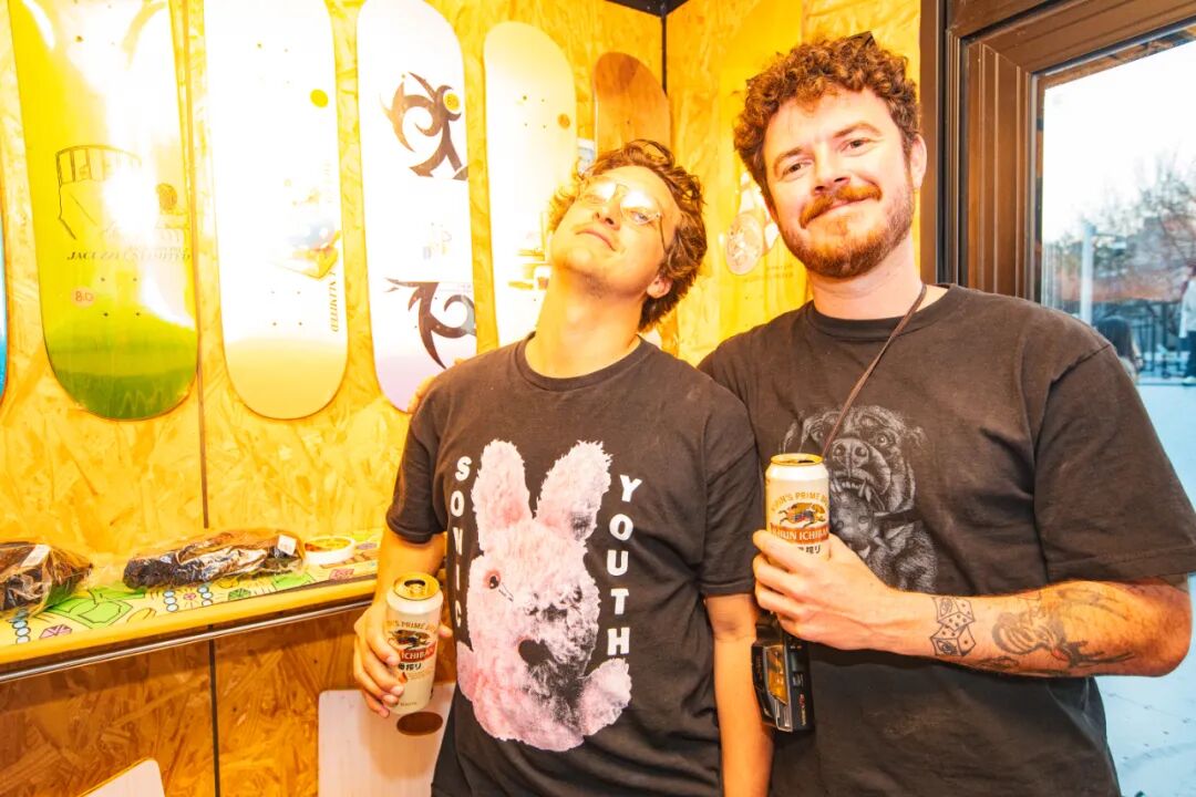 Jacuzzi"被蛇咬"嗨翻天, "假裤子"滑板队北京首站火力全开！-MadFuture 疯未来