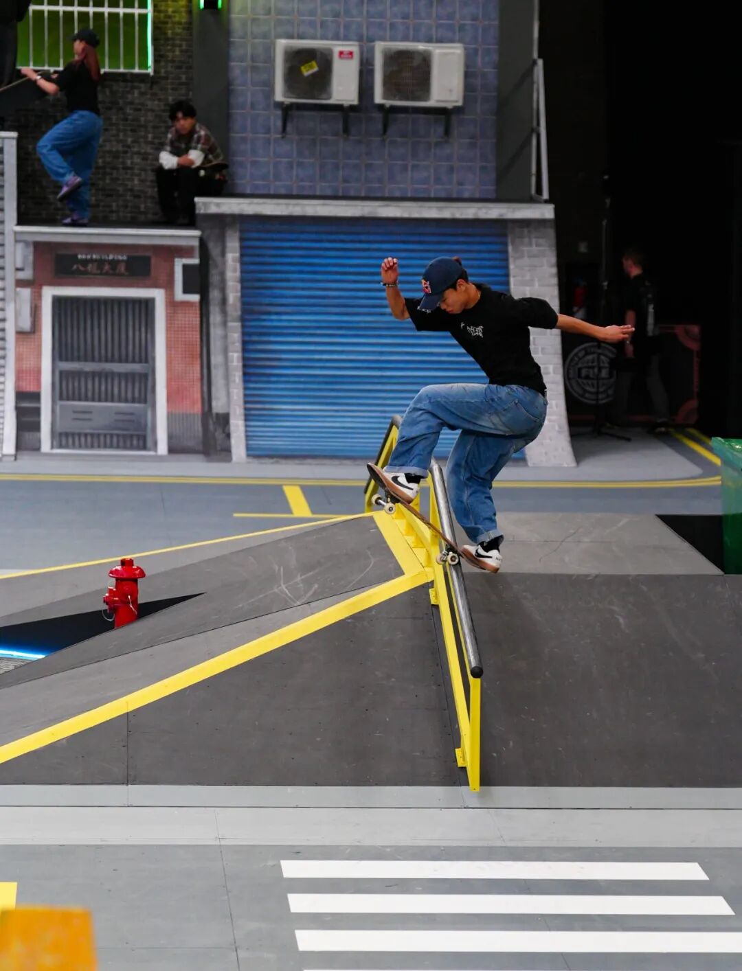 重磅嘉宾、滑手已抵达! 好大哥带你提前感受2026 FISE 冠军争霸赛·澳门站现场-MadFuture 疯未来